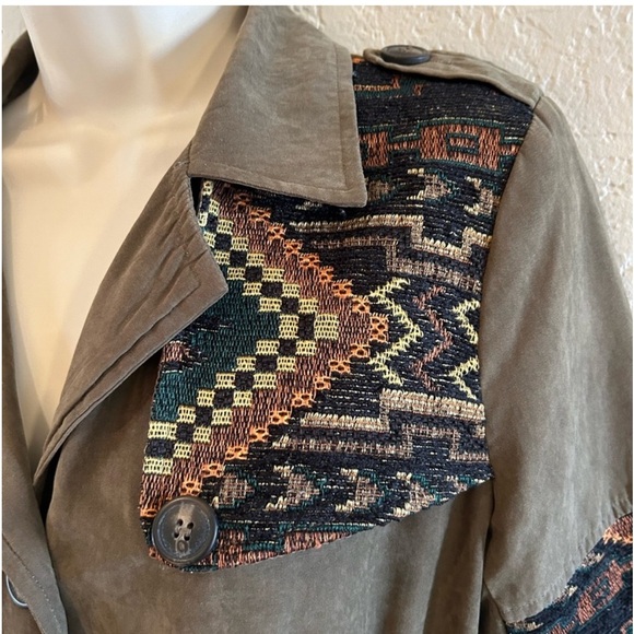 Olive green faux suede women's lined jacket with Aztec design size S - Picture 4 of 9